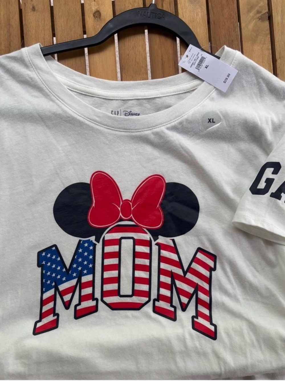 Gap x Disney white Minnie Mouse patriotic "Mom" graphic t-shirt